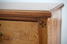 Pitch Pine Aesthetic Movement Chest Of Drawers