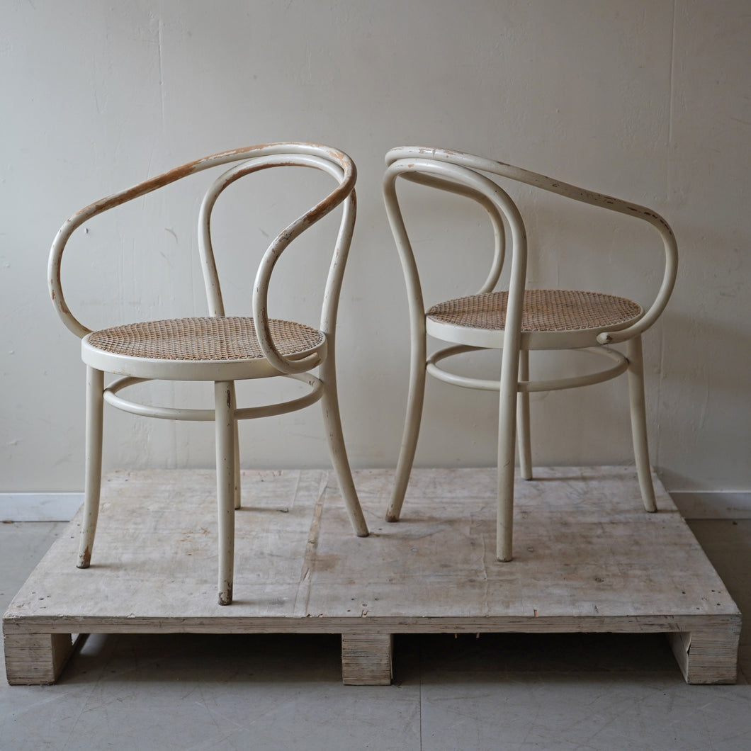 Pair Of Vintage B9 Chairs Bentwood