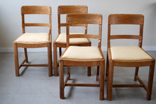 Heal's Dining Table And Chairs