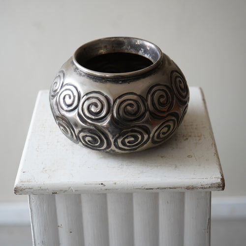 Silver Metal Spiral Pot