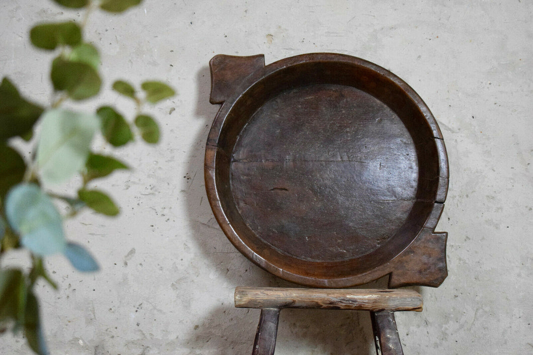 Beautiful Vintage Large Wooden Fruit Bowl