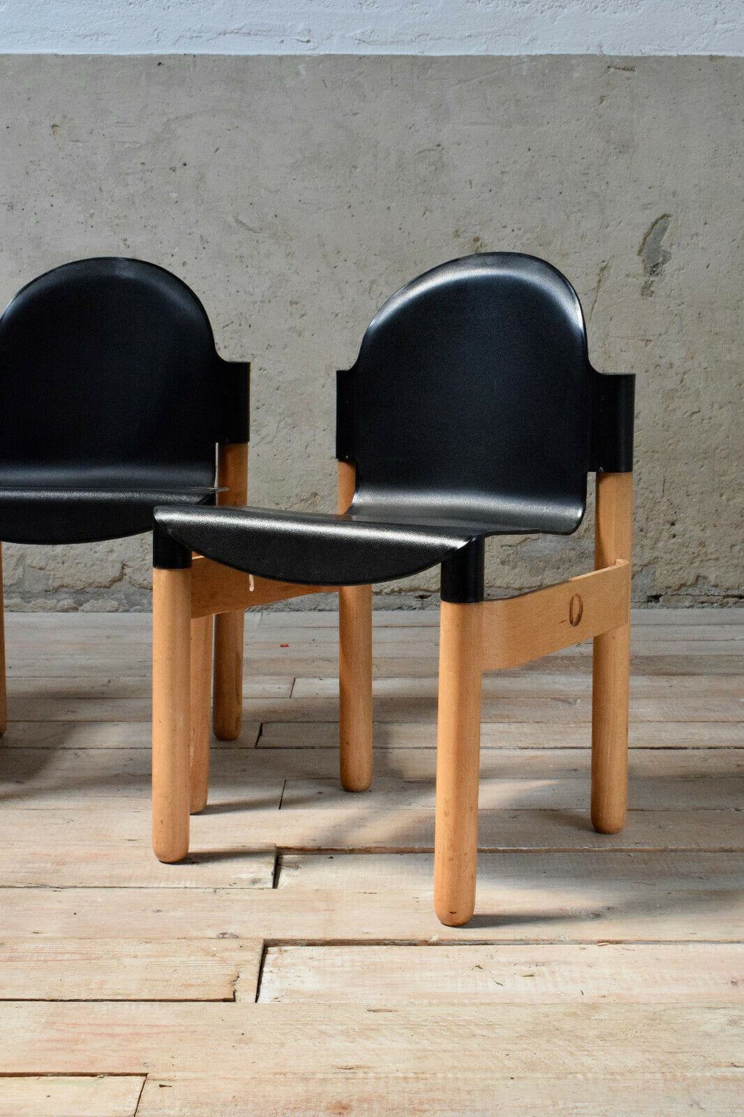 Set of 4 Thonet Flex 2000 Stacking Chairs – Stowaway London