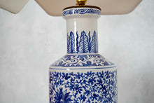 Vintage Chinese Blue And White Ceramic Table Lamp
