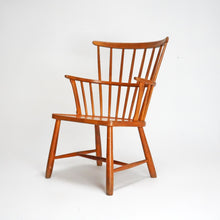 Danish Wooden Windsor chair by Ove Boldt Model 1638 made by Fritz Hansen